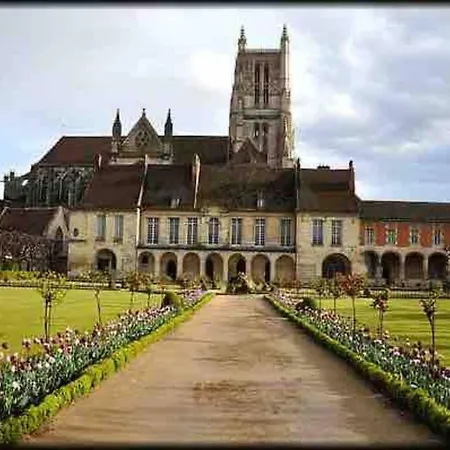 Chaleureux Centre-ville Apartment Meaux